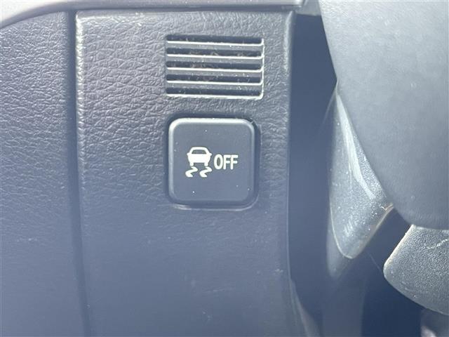 レガシィツーリングワゴン ２．０ＧＴ　４ＷＤ　ＭＴモード付ＡＴ　ＣＤ、ＭＤチェンジャー　社外ＥＴＣ　純正ＨＤＤナビ　レーダー探知機　純正フロアマット　パワーシートＤ席　布系シート　社外１７インチＡＷ　ルーフレール（29枚目）