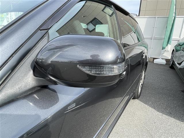 レガシィツーリングワゴン ２．０ＧＴ　４ＷＤ　ＭＴモード付ＡＴ　ＣＤ、ＭＤチェンジャー　社外ＥＴＣ　純正ＨＤＤナビ　レーダー探知機　純正フロアマット　パワーシートＤ席　布系シート　社外１７インチＡＷ　ルーフレール（31枚目）