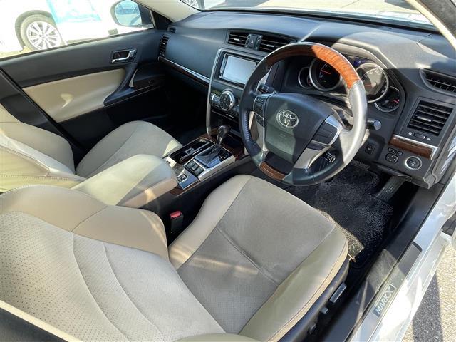 マークX プレミアム ★純正ナビ(AM/FM/TV/BT)★前席パワーシート★モード切替有★社外冬タイヤ積み込み★フルセグテレビ★バックカメラ★オートライト★ドアバイザー★プッシュスタート★保証書,記録簿(8枚目)