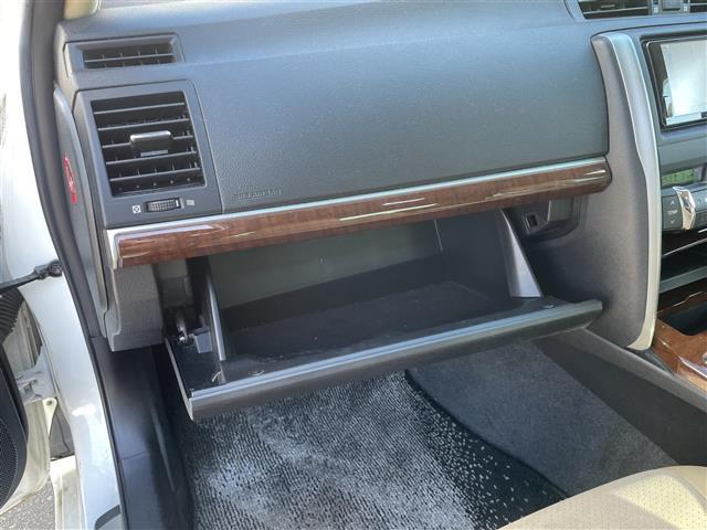 マークX プレミアム ★純正ナビ(AM/FM/TV/BT)★前席パワーシート★モード切替有★社外冬タイヤ積み込み★フルセグテレビ★バックカメラ★オートライト★ドアバイザー★プッシュスタート★保証書,記録簿(18枚目)