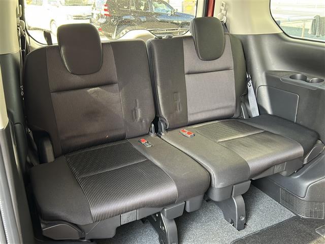 セレナ ハイウェイスター　ワンオーナー　全方位カメラ　純正ナビＭＭ５１６Ｄ０－Ｌ　純正フリップダウンモニター　両側電動ドア　ＥＴＣ　クルーズコントロール　バックカメラ　ナビステアリングスイッチ　オートライト　純正ＡＷ冬タイヤ有（23枚目）