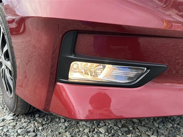 セレナ ハイウェイスター　ワンオーナー　全方位カメラ　純正ナビＭＭ５１６Ｄ０－Ｌ　純正フリップダウンモニター　両側電動ドア　ＥＴＣ　クルーズコントロール　バックカメラ　ナビステアリングスイッチ　オートライト　純正ＡＷ冬タイヤ有（29枚目）