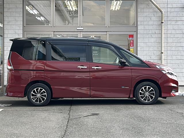 セレナ ハイウェイスター　ワンオーナー　全方位カメラ　純正ナビＭＭ５１６Ｄ０－Ｌ　純正フリップダウンモニター　両側電動ドア　ＥＴＣ　クルーズコントロール　バックカメラ　ナビステアリングスイッチ　オートライト　純正ＡＷ冬タイヤ有（34枚目）