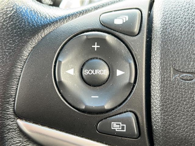 シャトル ハイブリッドX ホンダセンシング ワンオーナー 社外ナビ バックカメラ ビルトインETC レーダークルコン フルセグTV フロントワイパーデアイサー 衝突軽減装置 前席シートヒーター ナビステアリングスイッチ 鉄ホイール冬タイヤ有(11枚目)