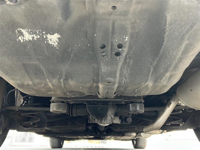 シャトル ハイブリッドX ホンダセンシング ワンオーナー 社外ナビ バックカメラ ビルトインETC レーダークルコン フルセグTV フロントワイパーデアイサー 衝突軽減装置 前席シートヒーター ナビステアリングスイッチ 鉄ホイール冬タイヤ有(41枚目)