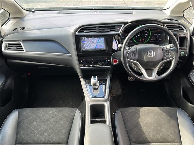 シャトル ハイブリッドX ホンダセンシング ワンオーナー 社外ナビ バックカメラ ビルトインETC レーダークルコン フルセグTV フロントワイパーデアイサー 衝突軽減装置 前席シートヒーター ナビステアリングスイッチ 鉄ホイール冬タイヤ有(42枚目)