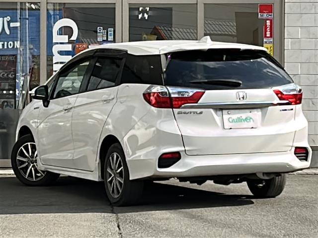 シャトル ハイブリッドX ホンダセンシング ワンオーナー 社外ナビ バックカメラ ビルトインETC レーダークルコン フルセグTV フロントワイパーデアイサー 衝突軽減装置 前席シートヒーター ナビステアリングスイッチ 鉄ホイール冬タイヤ有(43枚目)