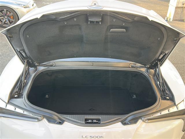 ＬＣ ＬＣ５００ｈ　Ｌパッケージ　寒冷地仕様　マークレビンソンファレンスサラウンドシステムパノラマルーフ純正ナビバックカメラレーダークルーズコントロール　パドルシフトエンジンスターター純正ドライブレコーダー内装ブリージーブルー（29枚目）