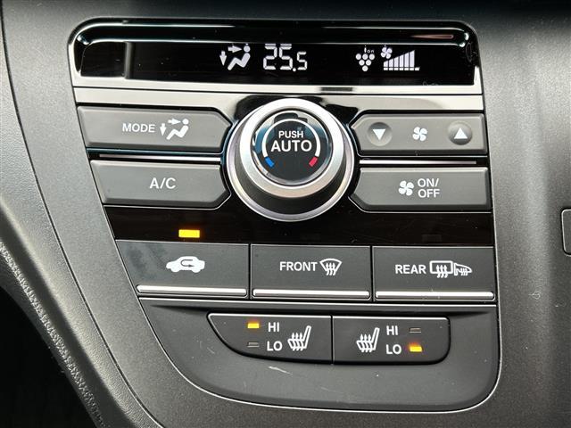 フリード クロスター　純正ナビＶＸＭ－２２４ＶＦｉ　フルセグＴＶ　両側電動ドア　バックカメラ　前席シートヒーター　レーダークルコン　ハーフレザーシート　衝突軽減装置　ナビステアリングスイッチ　ＥＴＣ　ワイパーデアイサー（16枚目）