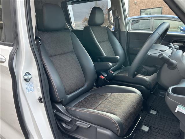 フリード クロスター　純正ナビＶＸＭ－２２４ＶＦｉ　フルセグＴＶ　両側電動ドア　バックカメラ　前席シートヒーター　レーダークルコン　ハーフレザーシート　衝突軽減装置　ナビステアリングスイッチ　ＥＴＣ　ワイパーデアイサー（20枚目）