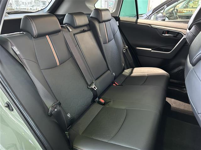 RAV4 アドベンチャー 4WD 純正ナビFM/AM/フルセグ Bluetooth クルーズコントロール 全周囲バックカメラ 車線逸脱防止 衝突軽減ブレーキ 電動パーキングブレーキ 横滑り防止装置 ルーフレール シートヒーター(38枚目)