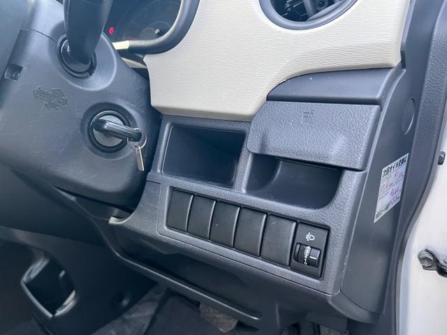 ワゴンＲ ＦＸ－Ｅ　ナビ　キーレスエントリー　電動格納ミラー　ベンチシート　ＣＶＴ　盗難防止システム　ＡＢＳ　Ｂｌｕｅｔｏｏｔｈ　アルミホイール　衝突安全ボディ　エアコン　パワーステアリング　パワーウィンドウ（5枚目）