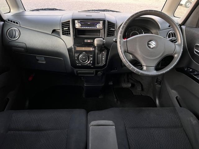 パレットＳＷ ＸＳ　両側スライド・片側電動　ＨＩＤ　スマートキー　電動格納ミラー　ベンチシート　ＣＶＴ　盗難防止システム　ＡＢＳ　ＣＤ　衝突安全ボディ　エアコン　パワーステアリング　パワーウィンドウ（2枚目）