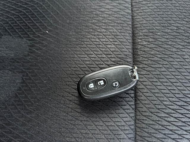 パレットＳＷ ＸＳ　両側スライド・片側電動　ＨＩＤ　スマートキー　電動格納ミラー　ベンチシート　ＣＶＴ　盗難防止システム　ＡＢＳ　ＣＤ　衝突安全ボディ　エアコン　パワーステアリング　パワーウィンドウ（6枚目）