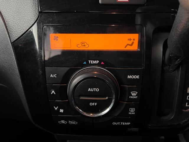 パレットＳＷ ＸＳ　両側スライド・片側電動　ＨＩＤ　スマートキー　電動格納ミラー　ベンチシート　ＣＶＴ　盗難防止システム　ＡＢＳ　ＣＤ　衝突安全ボディ　エアコン　パワーステアリング　パワーウィンドウ（7枚目）