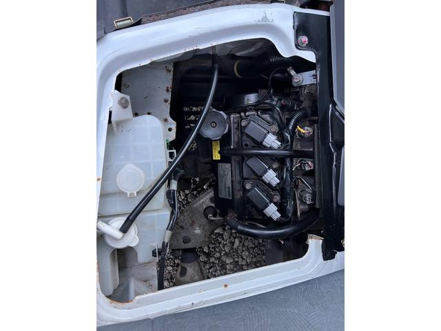 ミニキャブトラック Ｖタイプ　軽トラック　三方開　ＭＴ　エアコン（22枚目）