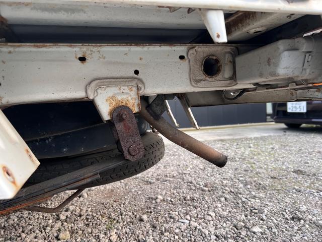 ミニキャブトラック Ｖタイプ　軽トラック　三方開　ＭＴ　エアコン（39枚目）