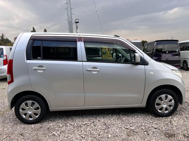 ワゴンＲ 車いす移動車　前部固定ベルト仕様車　電動固定・リヤシート付　福祉車輌　ＥＴＣ　ＴＶ　電動格納ミラー　ＡＴ　ＣＤ　エアコン　パワーステアリング　パワーウィンドウ（21枚目）