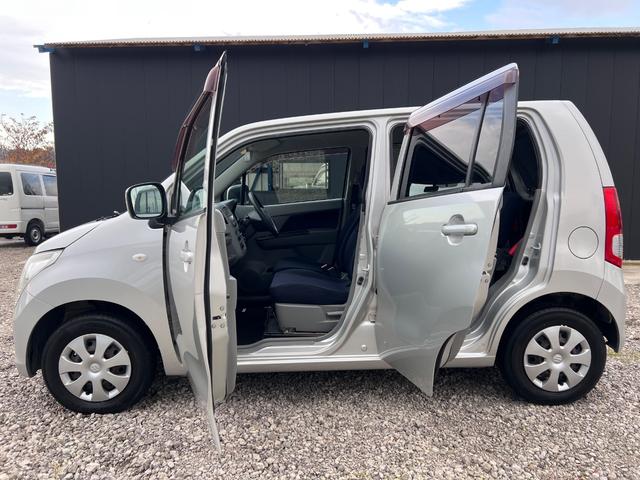 ワゴンＲ 車いす移動車　前部固定ベルト仕様車　電動固定・リヤシート付　福祉車輌　ＥＴＣ　ＴＶ　電動格納ミラー　ＡＴ　ＣＤ　エアコン　パワーステアリング　パワーウィンドウ（46枚目）