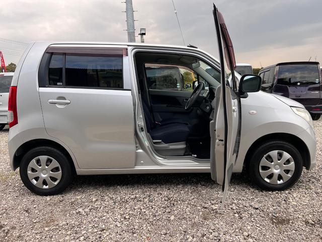 ワゴンＲ 車いす移動車　前部固定ベルト仕様車　電動固定・リヤシート付　福祉車輌　ＥＴＣ　ＴＶ　電動格納ミラー　ＡＴ　ＣＤ　エアコン　パワーステアリング　パワーウィンドウ（52枚目）