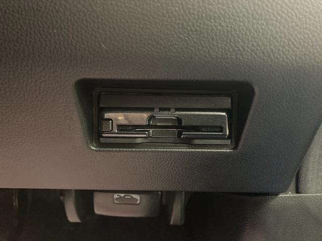 スイフトスポーツ ベースグレード　ドライブレコーダー　ＥＴＣ　全周囲カメラ　ナビ　ＴＶ　クリアランスソナー　オートクルーズコントロール　レーンアシスト　衝突被害軽減システム　アルミホイール　ＬＥＤヘッドランプ　スマートキー（15枚目）