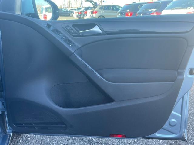 TSIトレンドラインブルーモーションテクノロジー 2012yモデル 純正ナビ(フルセグ/DVD/CD/Bluetooth) バックカメラ ETC ドアバイザー 15AW Fフォグライト(59枚目)