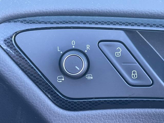 TSIハイライン 2016yモデル 衝突軽減ブレーキ 追従クルーズ PUSHスタート ディスカバープロ(フルセグ/Bluetooth) Bカメラ LEDポジション付キセノン レーンアシスト 専用シート&インテリアパネル(40枚目)