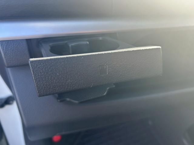 ワゴンＲスティングレー Ｘ　修復歴なし　ナビ　スマートキー　プッシュスタート　アイドリングストップ　ＨＩＤヘッドライト　オートエアコン　ドアバイザー　プライバシーガラス　ウインカーミラー　ベンチシート　整備保証付（56枚目）