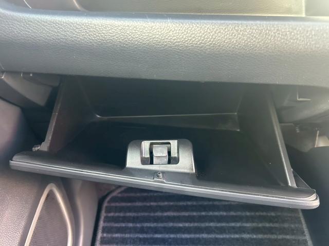 ワゴンＲスティングレー Ｘ　修復歴なし　ナビ　スマートキー　プッシュスタート　アイドリングストップ　ＨＩＤヘッドライト　オートエアコン　ドアバイザー　プライバシーガラス　ウインカーミラー　ベンチシート　整備保証付（58枚目）