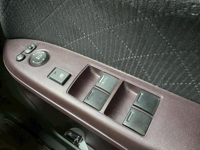 N-ONE プレミアム・Lパッケージ 修復歴なし ナビ バックカメラ ETC スマートキー プッシュスタート オートエアコン アイドリングストップ HIDヘッドライト ドアバイザー プライバシーガラス ベンチシート 整備保証付(35枚目)