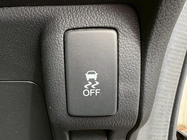 N-BOXカスタム G・Lパッケージ 修復歴なし 1オーナー 純正ナビ バックカメラ 両側パワースライドドア スマートキー プッシュスタート HIDヘッドライト オートエアコン ドアバイザー プライバシーガラス 整備保証付(33枚目)