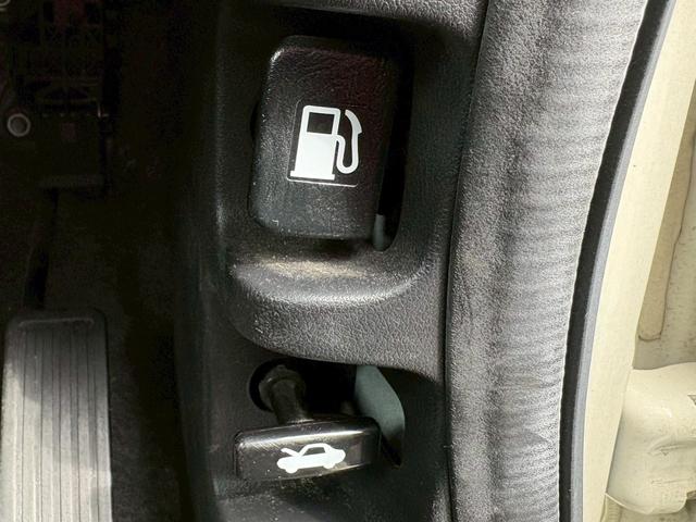 N-BOXカスタム G・Lパッケージ 修復歴なし 1オーナー 純正ナビ バックカメラ 両側パワースライドドア スマートキー プッシュスタート HIDヘッドライト オートエアコン ドアバイザー プライバシーガラス 整備保証付(64枚目)