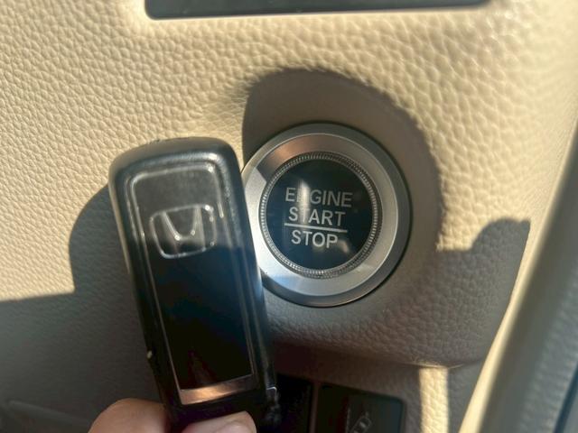 N-BOX G・Lホンダセンシング 修復なし 純正ナビ フルセグ Bluetooth 衝突軽減ブレーキ バックカメラ アダプティブクルーズ 両側スライド片側パワースライドドア うLEDヘッドライト ETC スマートキー プッシュスタート(33枚目)