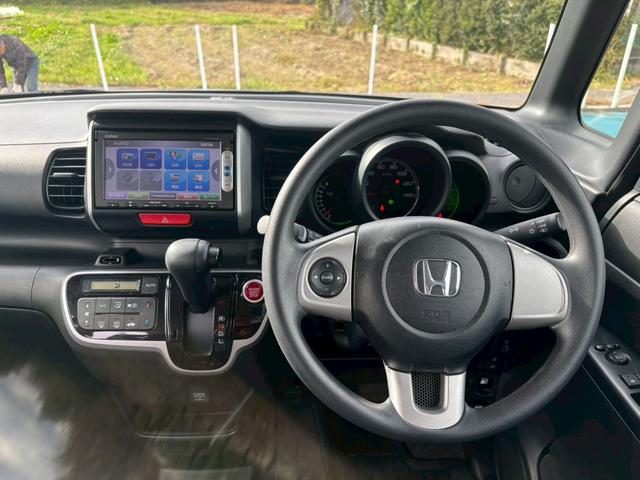 Ｎ－ＢＯＸ Ｇ　ＳＳパッケージ　修復歴なし　純正ナビ　Ｂｌｕｅｔｏｏｔｈ　衝突軽減ブレーキ　バックカメラ　両側パワースライドドア　スマートキー　プッシュスタート　アイドリングストップ　オートエアコン　電動格納ミラー　整備保証付（16枚目）