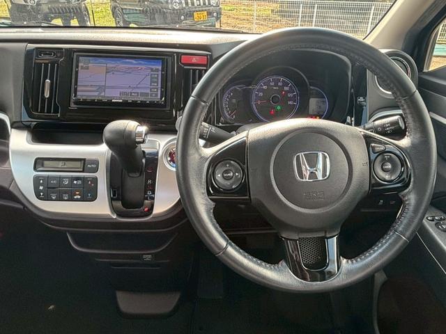 Ｎ－ＷＧＮカスタム Ｇ・Ａパッケージ　修復歴なし　ナビ　衝突軽減ブレーキ　バックカメラ　クルーズコントロール　アイドリングストップ　ＥＴＣ　スマートキー　プッシュスタート　ＨＩＤヘッドライト　オートエアコン　ハーフレザーシート　整備保証付（16枚目）