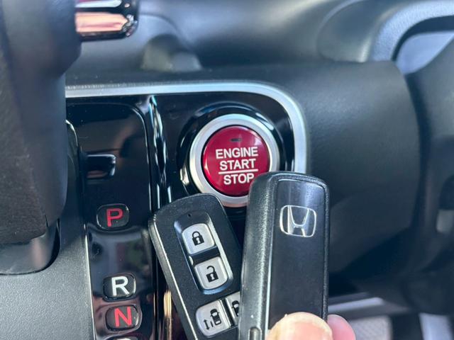 N-BOXカスタム G・Lパッケージ 修復歴なし 後期 純正ナビ 衝突軽減ブレーキ バックカメラ 両側パワースライドドア スマートキー プッシュスタート アイドリングストップ ETC HIDヘッドライト オートエアコン 整備保証付(32枚目)