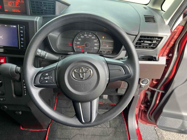 ハンドルの状態が悪いと運転に集中できませんよね。こちらの車、お気軽にお問い合わせください。