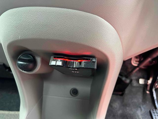 ミライース Ｄ　ＥＴＣ　キーレスエントリー　アイドリングストップ　ＣＶＴ　ＡＢＳ　ＣＤ　衝突安全ボディ　エアコン　パワーステアリング　パワーウィンドウ（5枚目）