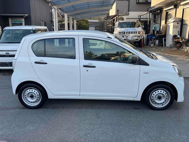 ミライース Ｄ　ＥＴＣ　キーレスエントリー　アイドリングストップ　ＣＶＴ　ＡＢＳ　ＣＤ　衝突安全ボディ　エアコン　パワーステアリング　パワーウィンドウ（14枚目）