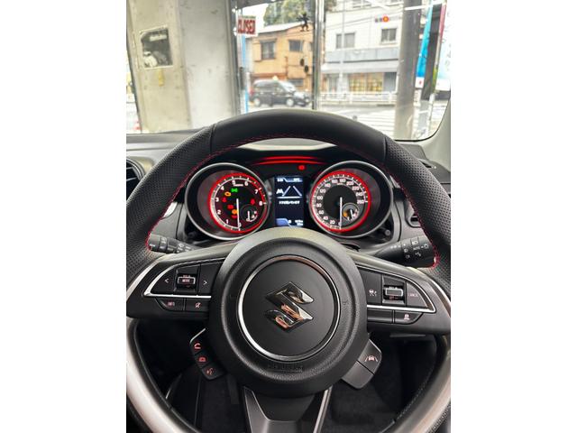 スイフトスポーツ ＺＣ３３Ｓ　ファイナルエディション　スイフトスポーツファイナルエディション特別仕様　ＭＴ６　ワンオーナー　禁煙車　オートクルーズコントロール　レーンアシスト　ブラック２トンルーフ　ＬＥＤヘッドランプ　アルミホイール　スマートキー（7枚目）