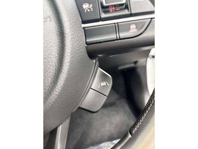 スイフトスポーツ ＺＣ３３Ｓ　ファイナルエディション　スイフトスポーツファイナルエディション特別仕様　ＭＴ６　ワンオーナー　禁煙車　オートクルーズコントロール　レーンアシスト　ブラック２トンルーフ　ＬＥＤヘッドランプ　アルミホイール　スマートキー（9枚目）