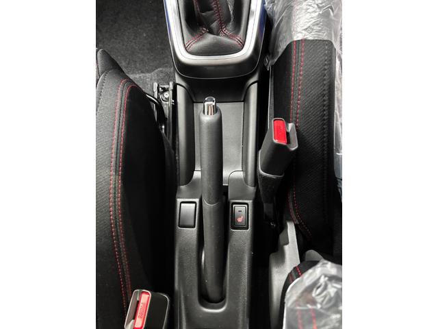 スイフトスポーツ ＺＣ３３Ｓ　ファイナルエディション　スイフトスポーツファイナルエディション特別仕様　ＭＴ６　ワンオーナー　禁煙車　オートクルーズコントロール　レーンアシスト　ブラック２トンルーフ　ＬＥＤヘッドランプ　アルミホイール　スマートキー（17枚目）