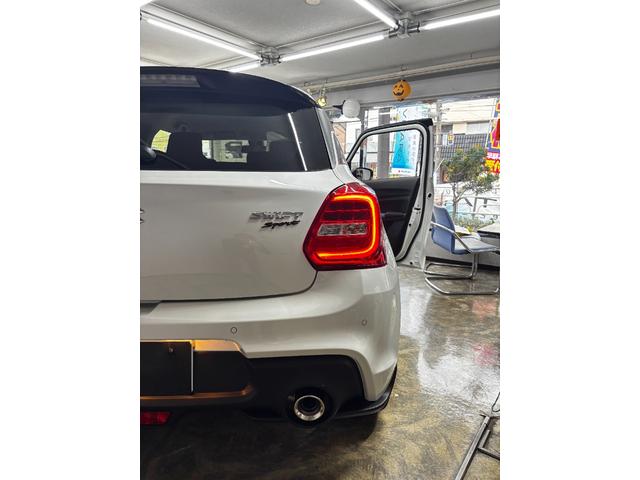スイフトスポーツ ＺＣ３３Ｓ　ファイナルエディション　スイフトスポーツファイナルエディション特別仕様　ＭＴ６　ワンオーナー　禁煙車　オートクルーズコントロール　レーンアシスト　ブラック２トンルーフ　ＬＥＤヘッドランプ　アルミホイール　スマートキー（41枚目）