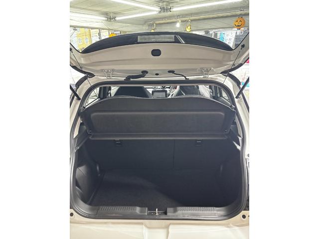 スイフトスポーツ ＺＣ３３Ｓ　ファイナルエディション　スイフトスポーツファイナルエディション特別仕様　ＭＴ６　ワンオーナー　禁煙車　オートクルーズコントロール　レーンアシスト　ブラック２トンルーフ　ＬＥＤヘッドランプ　アルミホイール　スマートキー（44枚目）