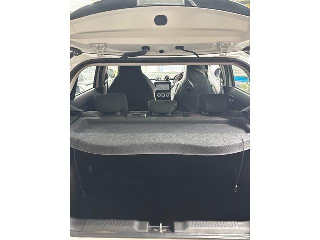 スイフトスポーツ ＺＣ３３Ｓ　ファイナルエディション　スイフトスポーツファイナルエディション特別仕様　ＭＴ６　ワンオーナー　禁煙車　オートクルーズコントロール　レーンアシスト　ブラック２トンルーフ　ＬＥＤヘッドランプ　アルミホイール　スマートキー（45枚目）