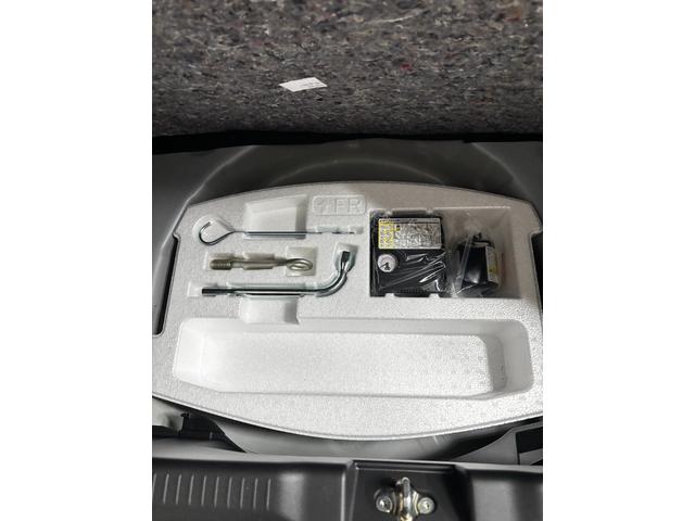 スイフトスポーツ ＺＣ３３Ｓ　ファイナルエディション　スイフトスポーツファイナルエディション特別仕様　ＭＴ６　ワンオーナー　禁煙車　オートクルーズコントロール　レーンアシスト　ブラック２トンルーフ　ＬＥＤヘッドランプ　アルミホイール　スマートキー（46枚目）