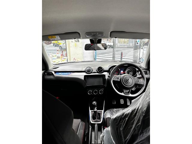 スイフトスポーツ ＺＣ３３Ｓ　ファイナルエディション　スイフトスポーツファイナルエディション特別仕様　ＭＴ６　ワンオーナー　禁煙車　オートクルーズコントロール　レーンアシスト　ブラック２トンルーフ　ＬＥＤヘッドランプ　アルミホイール　スマートキー（54枚目）