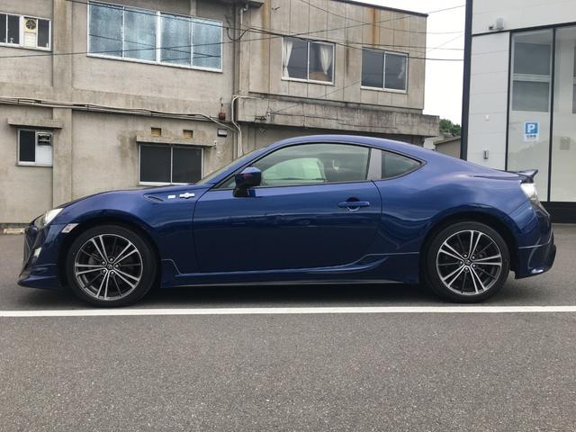 GT 6MT・社外HDDナビ・地デジ・バックカメラ・プッシュスタート ・スマートキー・LED・オートライト・フォグランプ・TRDフルエアロ・フロント/サイドスポイラー・ETC・社外レーダー・純正17AW(17枚目)