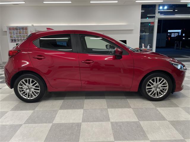 ＭＡＺＤＡ２ ＸＤ　Ｌパッケージ　純正ナビ・フルセグテレビ・全周囲カメラ・衝突軽減ブレーキ・レーダークルーズコントロール・レーンキープ・ブラインドスポットモニター・パワーシート・レザーシート・前席シートヒーター・Ｐスタート・純正ＡＷ（40枚目）