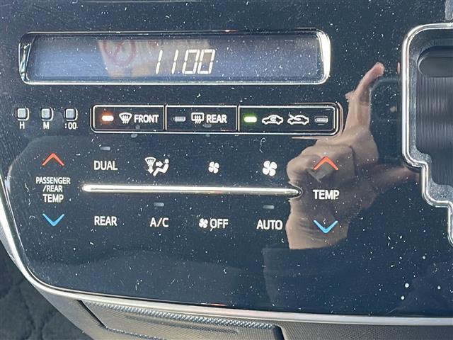 エスティマ アエラス　サイドリフトアップ　スマートキー　ＭＴモード付ＡＴ　寒冷地仕様　クルーズコントロール　純正メモリナビ　バックカメラ　ＥＴＣ　両側パワースライドドア　純正フロアマット　社外１７インチアルミホイール　プリクラッシュセーフティ（11枚目）